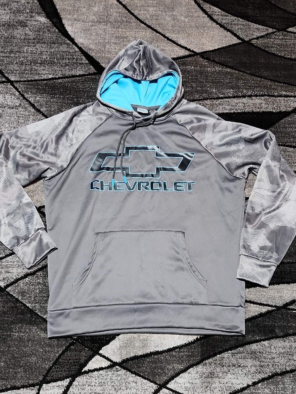 CHEVROLET OFFICIALLY LICENSED BOW-TIE LOGO FLEECE PEFORMANCE-STYLE HOODIE SWEATS